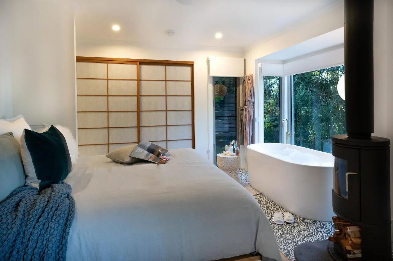 Lovestone Cottages Montville Lodge