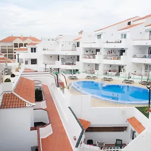 https://los-diamantes-deluxe.in-canary-islands.com